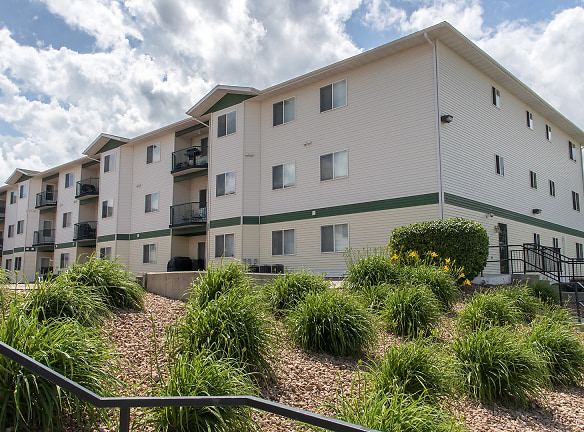The Legacy Apartments - Grand Forks, ND
