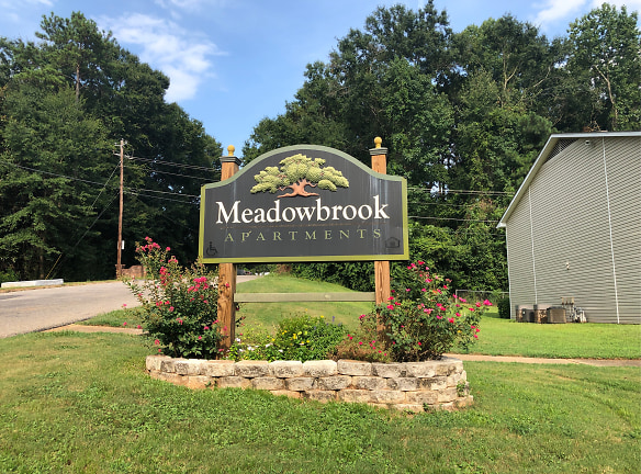 Meadowbrook Apartments - Enterprise, AL