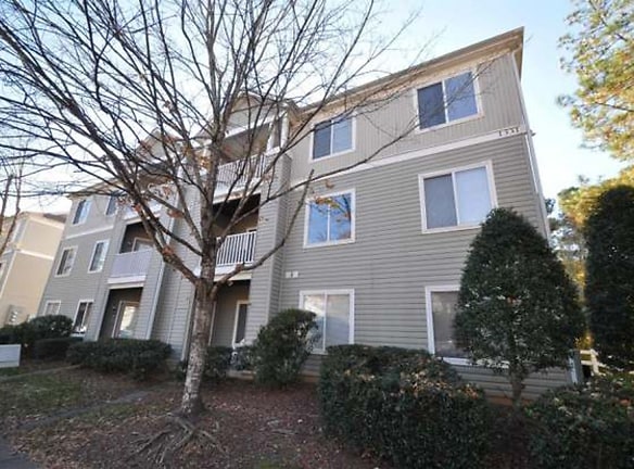 1331 Crab Orchard Dr unit 302 - Raleigh, NC