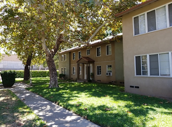 Bella Vista Gardens Apartments - Monterey Park, CA