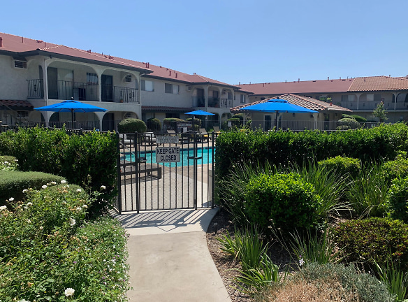 Villa Tramonti Apartment Homes - San Gabriel, CA