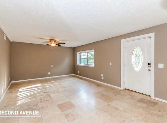 1435 Ron Rd - Jacksonville, FL