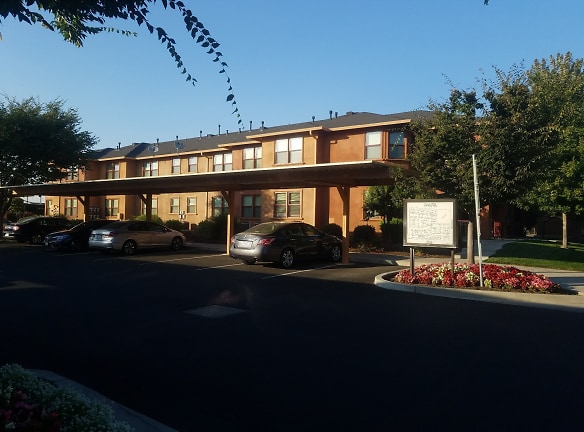 Villa Risa Apartments - Chico, CA