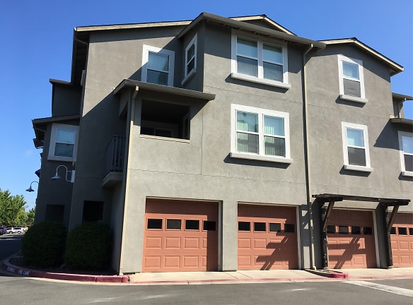 Monte Vista Apartments - Santa Rosa, CA