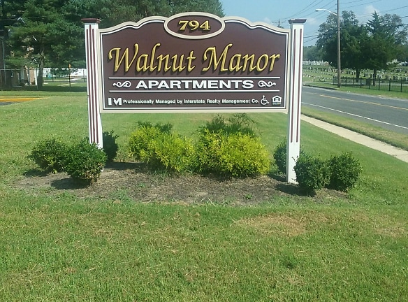 Walnut Manor Apartments - Vineland, NJ