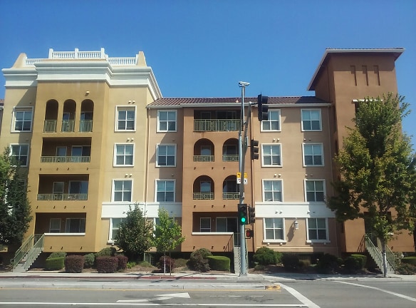 Riverwalk Apartments - San Jose, CA
