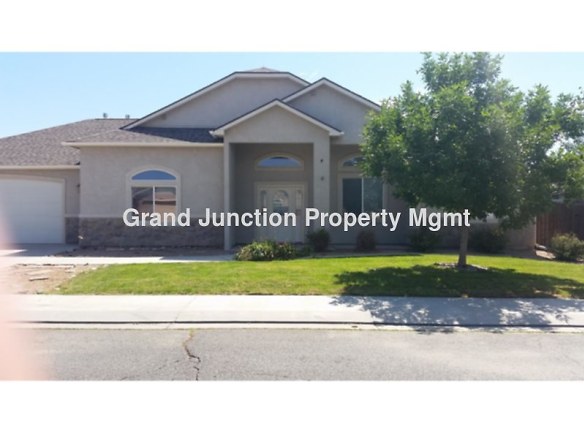 494 Casey Way - Grand Junction, CO