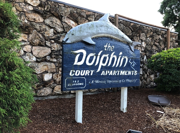 The Dolphin Apartments - Portland, OR