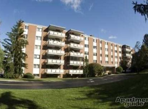 Newtown Towers Apartments - Newtown Square, PA