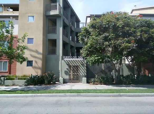 Puerto Del Sol Apartments - Long Beach, CA