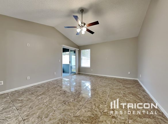 8021 Boonesborough Trail - Jacksonville, FL