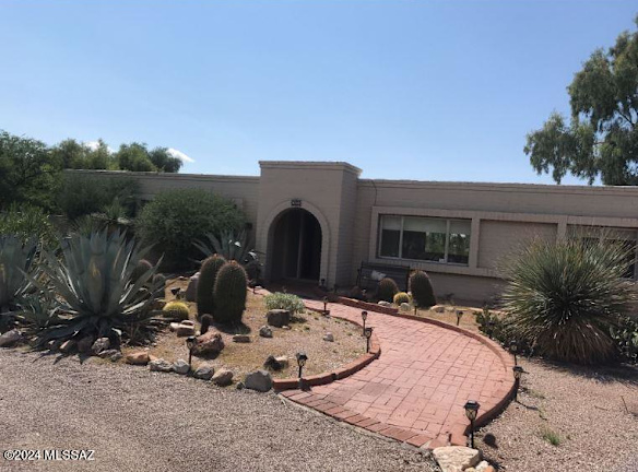 5723 N Camino Del Conde - Tucson, AZ