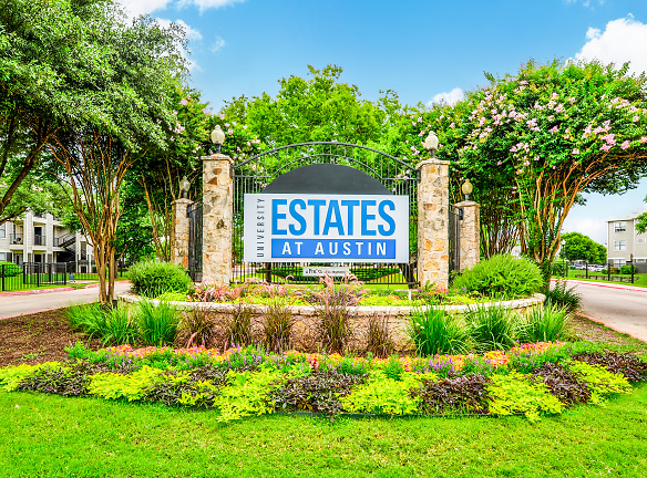 Estates At Austin - Austin, TX