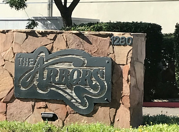 Arbors Apartments - Davis, CA