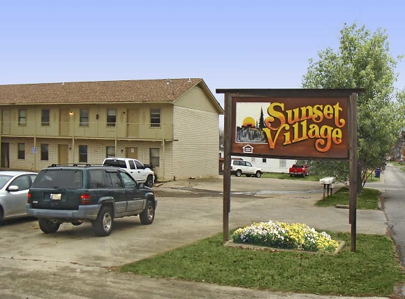 Sunset Village Apartments - Fort Smith, AR
