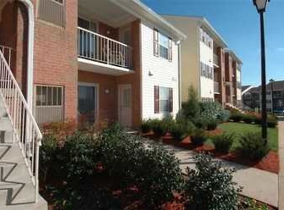 Madison Ridge Apartments - Centreville, VA