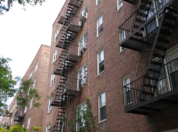 Bennett Avenue Apartments - New York, NY