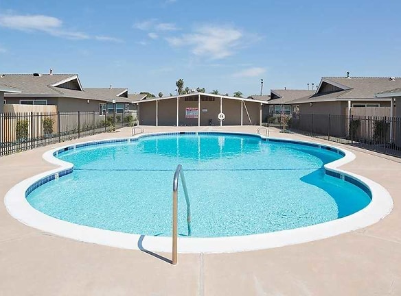 Normandy Park Apartments - Anaheim, CA