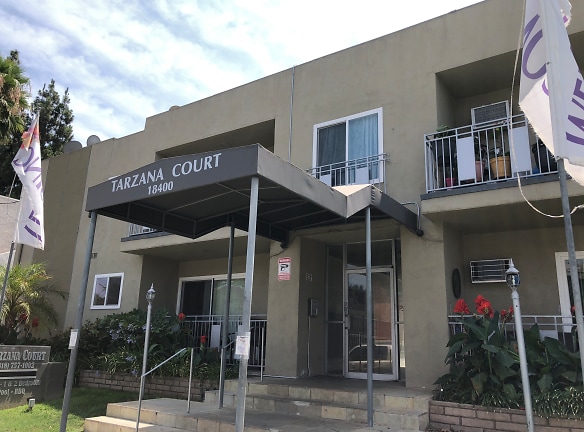 Tarzana Court Apartments - Tarzana, CA
