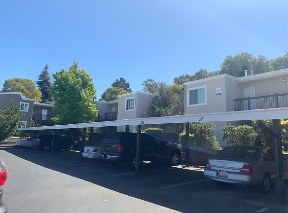 Santa Rosa Garden Apartments - Santa Rosa, CA