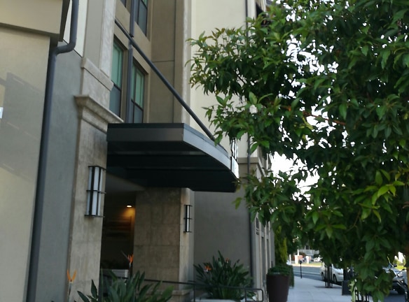 Palacio Apartments - Redwood City, CA