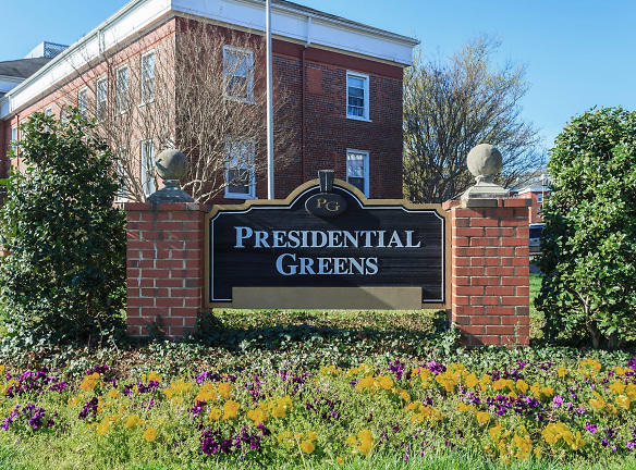 Presidential Greens Apartments - Alexandria, VA