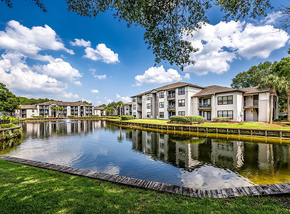 The Meridian Apartments - Jacksonville, FL