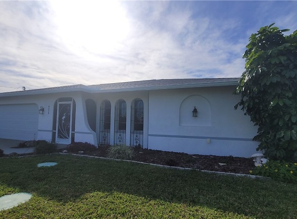4324 NW 31st St - Cape Coral, FL