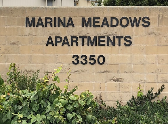 MARINA MEADOWS Apartments - Marina, CA