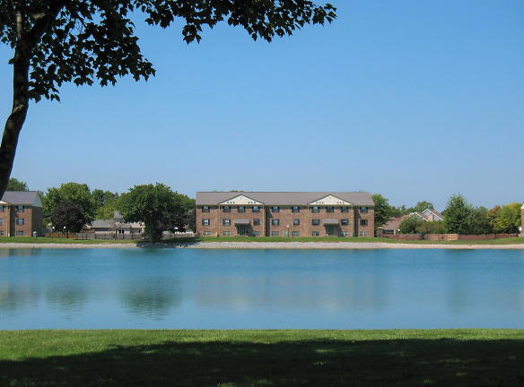 Lake View Shores Apartments - Maumee, OH