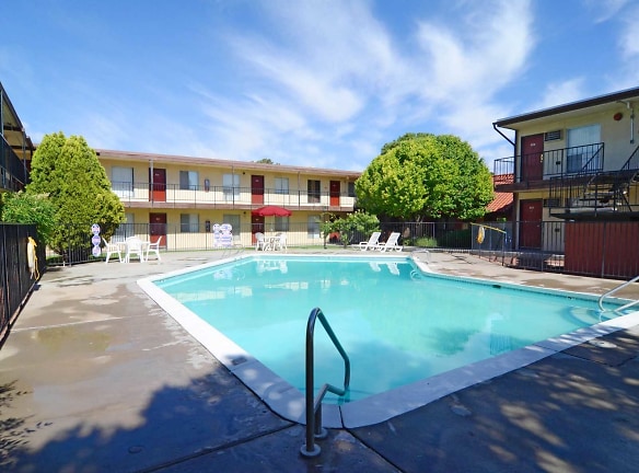 Warren Sandia Apartments - Albuquerque, NM