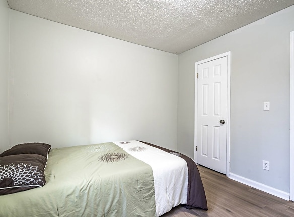 Room For Rent - Fairburn, GA