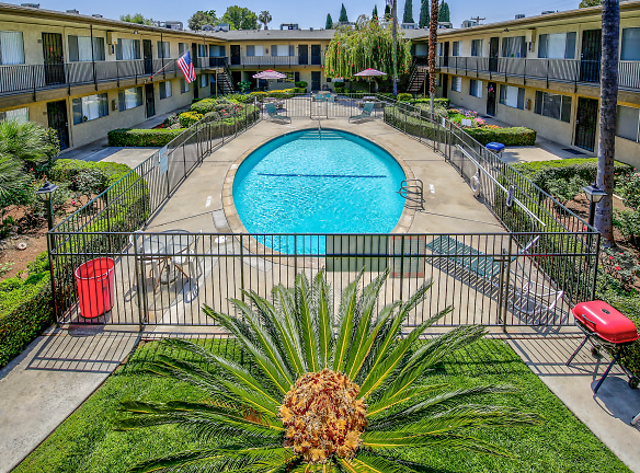Villa Rosa - Riverside, CA