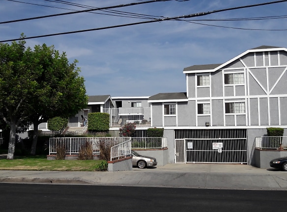 Monterey Terrace Apartments - Hawthorne, CA