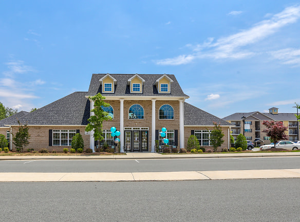 The Reserve At Smith Crossing Apartments - Kernersville, NC
