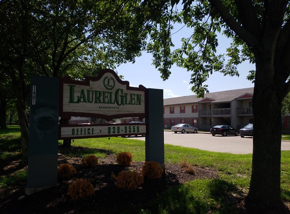 Laurel Glen Apartments - Lawrence, KS
