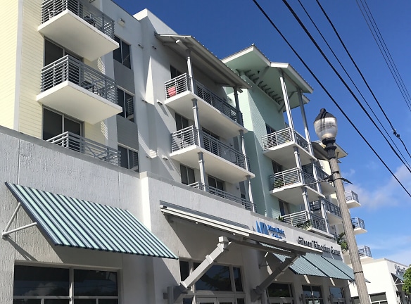 Gibson Plaza Apartments - Miami, FL