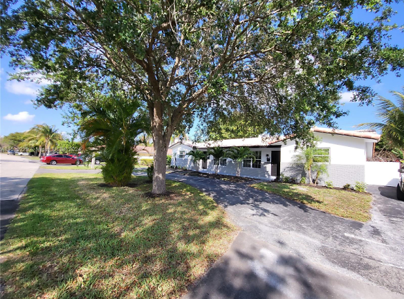 3805 NW 78th Terrace - Coral Springs, FL