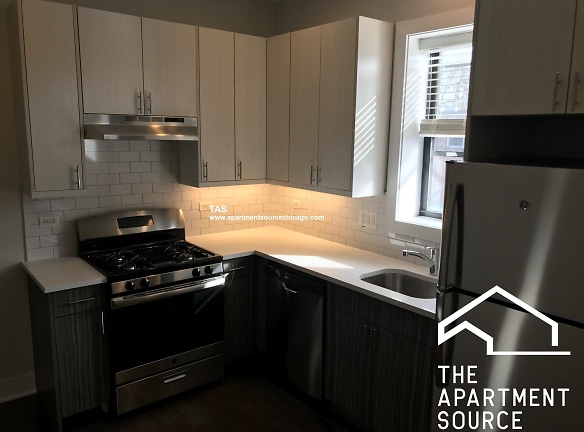 2618 N Rockwell St unit 3 - Chicago, IL