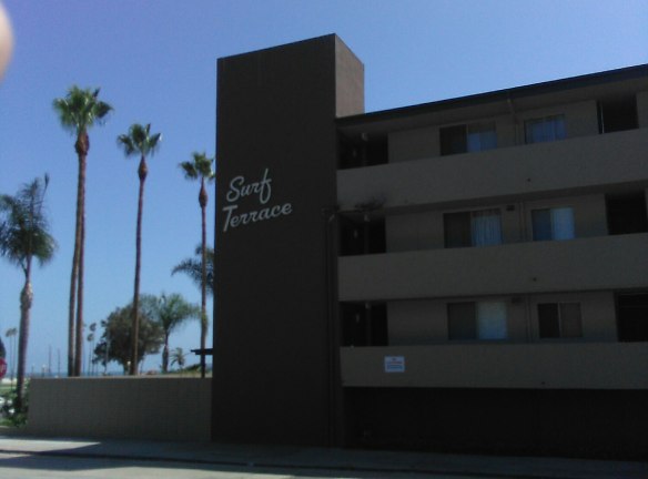 Surf Terrace Apartments - Long Beach, CA