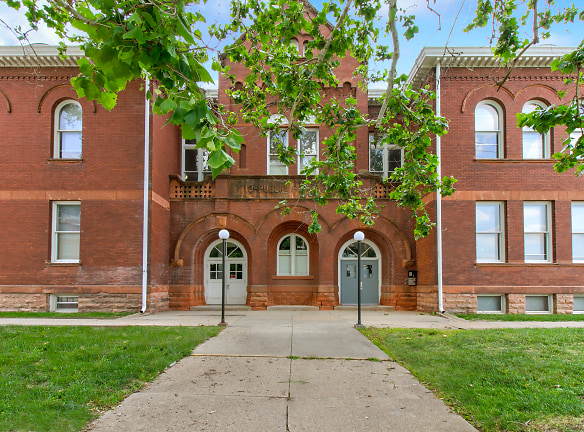Columbian School Apartments - Omaha, NE