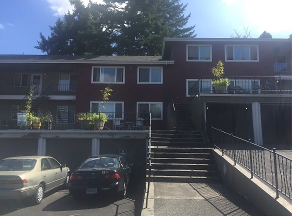 Marin Terrace Apartments - Portland, OR