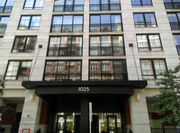 Maxwell Place Apartments - Hoboken, NJ
