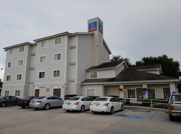 Studio 6 Extended Stay Apartments - New Orleans, LA