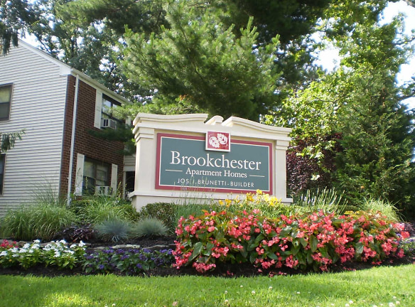 Brookchester Apartments - New Milford, NJ