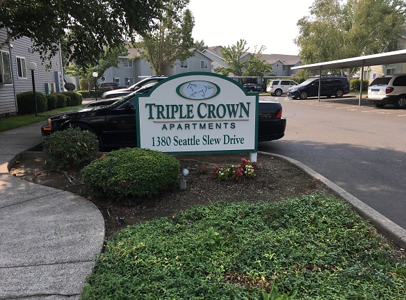 Triple Crown Apartments - Salem, OR