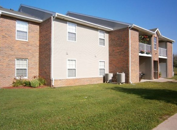 Northcrest Apartments - Angola, IN