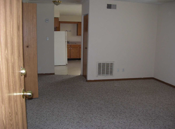 322 W 65th St - Davenport, IA