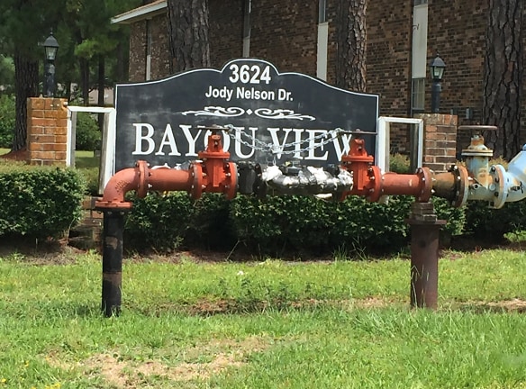 BAYOU VIEW Apartments - Gulfport, MS