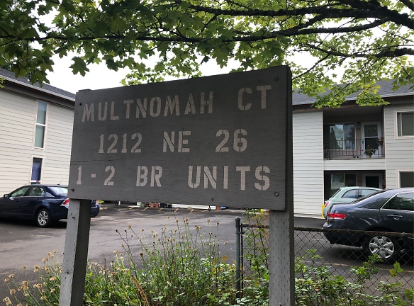 Multnomah Court Apartments - Portland, OR